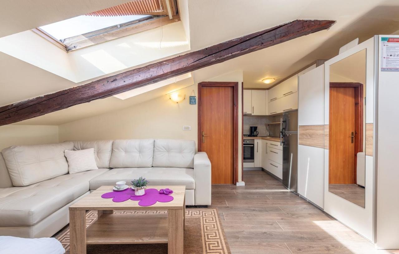 Apartment Zeljka Porec Ngoại thất bức ảnh